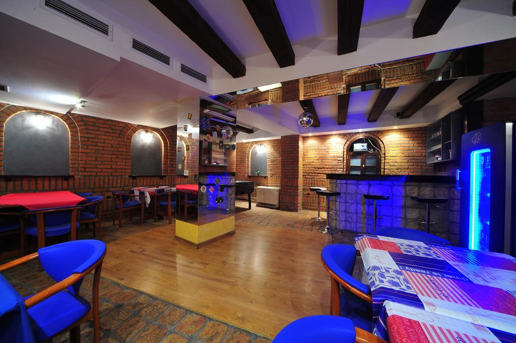 Hostel Bed N Beer Βελιγράδι Εξωτερικό φωτογραφία