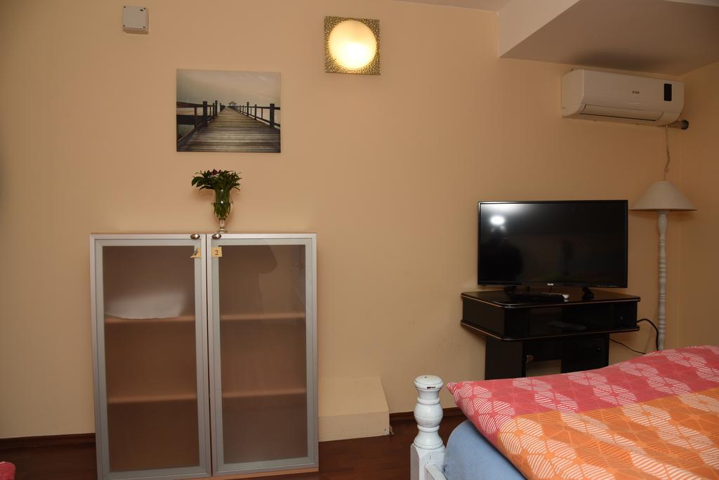 Hostel Bed N Beer Βελιγράδι Εξωτερικό φωτογραφία