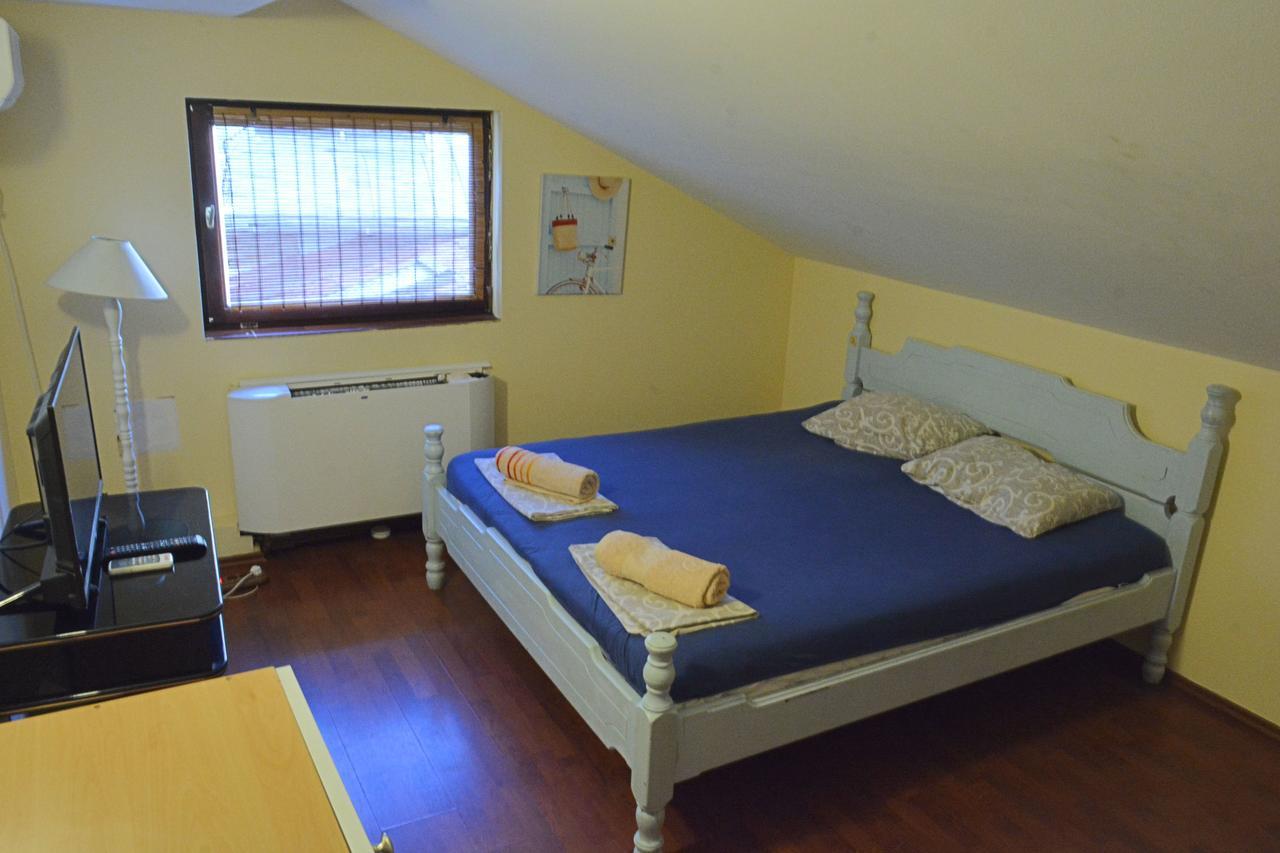 Hostel Bed N Beer Βελιγράδι Εξωτερικό φωτογραφία