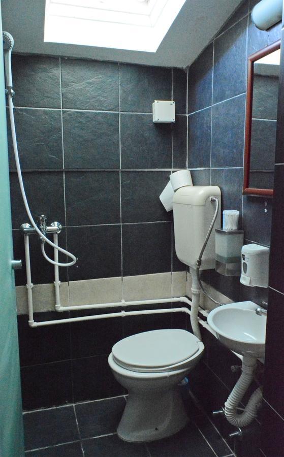 Hostel Bed N Beer Βελιγράδι Εξωτερικό φωτογραφία